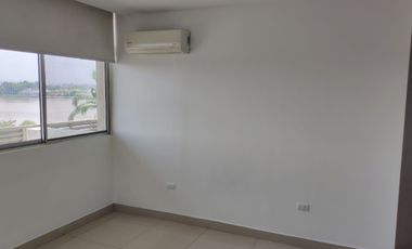 Isla Mocoli, Renta de lindo departamento 3 dormitorios sin muebles