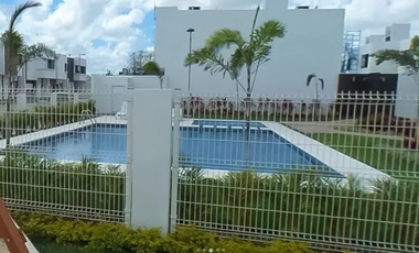 ¡HERMOSA CASA EN RESIDENCIAL VITALA, CANCÚN!