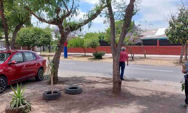 PRECIO REBAJADO !!Gran Oportunidad - Local Comercial funcionando con Casa en Pudahuel