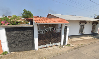 Casa en venta en Minatitlán, Veracruz – Excelente ubicación, Remate Bancario Con Gran Plusvalía