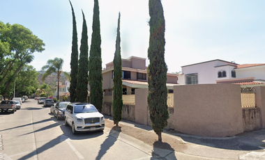 EXTRAORDINARIA OPORTUNIDAD, CASA EN REMATE BANCARIO, CJON. LA LLAMA, EN ZAPOPAN, JALISCO,  NO CREDITO!!!