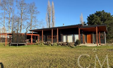 HERMOSA CASA en parcela DE 8.000 M2 y acceso al rio en sector Trafun A 20 MIN DE RIO BUENO