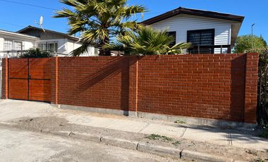 SE VENDE PROPIEDAD REMODELADA