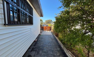 SE VENDE PROPIEDAD REMODELADA