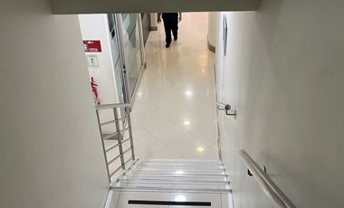 LOCAL COMERCIAL SECTOR PASEO AHUMADA SANTIAGO