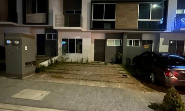 Linda casa CANTELLI Residencial en RENTA completamente amueblada