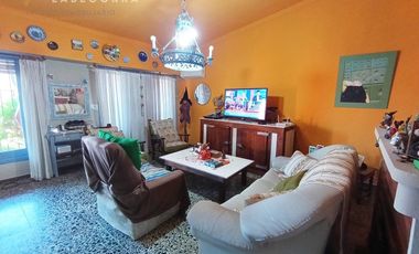 CHALET A METROS DEL MAR CON DEPARTAMENTO AL FONDO - ZONA CENTRO MAR DEL TUYU