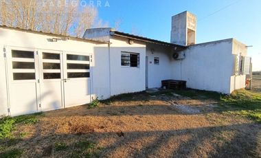 Chalet en Venta en Aguas Verdes a Mts del Acceso a la Localidad