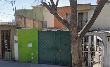 CASA EN VENTA EN BUENAS CONDICIONES. EL CAMPANARIO, CELAYA, GTO. REMATE BANCARIO
