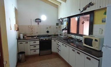 Local con Vivienda en Venta en Santa Teresita