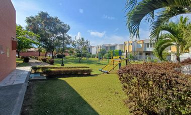 VENDO CASA ROBLES DEL CASTILLO EN  HACIENDA EL CASTILLO  JAMUNDI VALLE