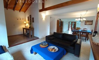 EXCELENTE PROPIEDAD EN COSTA DEL ESTE