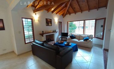 EXCELENTE PROPIEDAD EN COSTA DEL ESTE