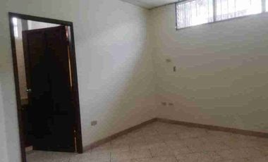 La Garzota 1, Venta amplio departamento en primer piso alto, 4 dormitorios, garaje, sitio cerrado con guardiania