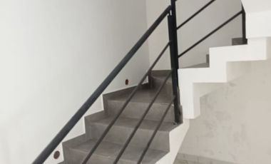 CASA EN FRACCIONAMIENTO EN ZONA PEDREGAL DE LAS FUENTES, JIUTEPEC.