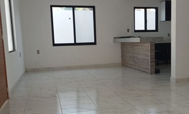 CASA EN FRACCIONAMIENTO EN ZONA PEDREGAL DE LAS FUENTES, JIUTEPEC.