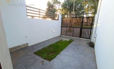 DUPLEX + LOCAL COMERCIAL EN ROTONDA PRINCIPAL SANTA TERESITA