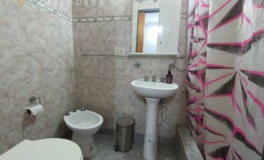 DUPLEX + LOCAL COMERCIAL EN ROTONDA PRINCIPAL SANTA TERESITA