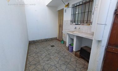 DUPLEX + LOCAL COMERCIAL EN ROTONDA PRINCIPAL SANTA TERESITA