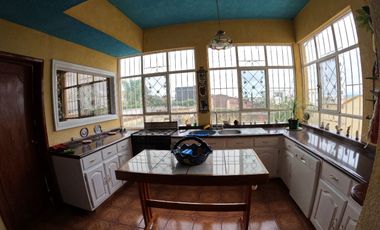 Casa Residencial en Venta en Guadalupe, en Privada Lomas de Bernárdez