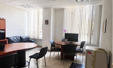 Edificio corporativo de usos mixtos en Renta