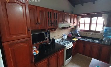 CHALET INDEPENDIENTE SOBRE AVENIDA