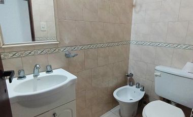 Casa Rodeada de Naturaleza - Costa del Este 1/2 Lote Propio