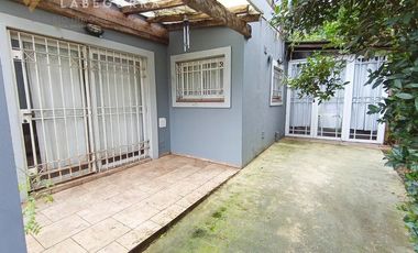 Casa Rodeada de Naturaleza - Costa del Este 1/2 Lote Propio