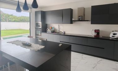 CASA EN VENTA EN PRIVADA NORTEMERIDA EN MERIDA YUCATAN. RECAMARA EN PLANTA BAJA