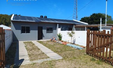 CHALE A ESTRENAR 1/2 LOTE PROPIO - 5 CUADRAS DEL MAR