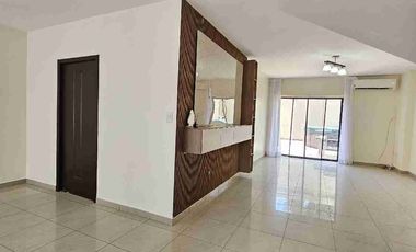 Bosques de la Costa : en alquiler moderna casa de 3 habitaciones con piscina y BBQ