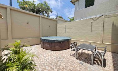 Bosques de la Costa : en alquiler moderna casa de 3 habitaciones con piscina y BBQ