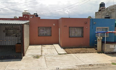 CASA EN VENTA EN AV. CARLOS PÁEZ STILLE 436-1, LA PROVIDENCIA, CIUDAD GUZMÁN, JAL. GRAN OPORTUNIDAD DE INVERSIÓN (REMATE BANCARIO).