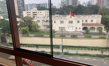 Dúplex Amoblado Remodelado Zona Exclusiva de Lima - Frente a la Embajada China San Isidro