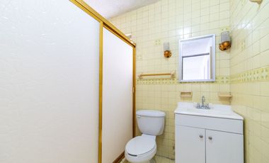 Oportunidad de Inversión, Propiedad en Venta Col Caracol T;221m2/C;330m2 , Monterrey