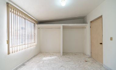 Oportunidad de Inversión, Propiedad en Venta Col Caracol T;221m2/C;330m2 , Monterrey