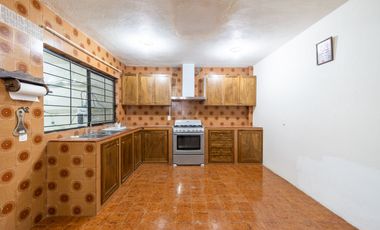 Oportunidad de Inversión, Propiedad en Venta Col Caracol T;221m2/C;330m2 , Monterrey