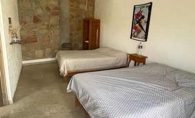 Tequesquitengo CASA PARA FIN DE SEMANA 4 recs. 14 personas $9,000.00 de viernes a domingo