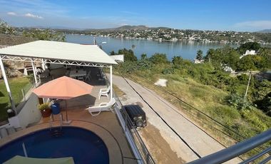 Tequesquitengo CASA PARA FIN DE SEMANA 4 recs. 14 personas $9,000.00 de viernes a domingo