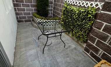 CASA AMUEBLADA EN RENTA, MUY CERCA DEL POLIFORUM Y DEL BLVD LOPEZ MATEOS FRACC. PORTAL LA LUZ