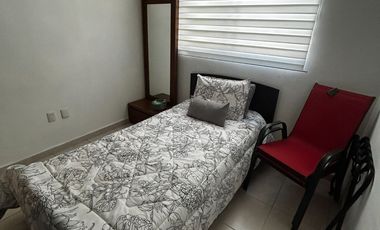 CASA AMUEBLADA EN RENTA, MUY CERCA DEL POLIFORUM Y DEL BLVD LOPEZ MATEOS FRACC. PORTAL LA LUZ