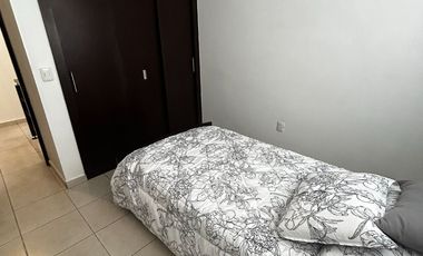 CASA AMUEBLADA EN RENTA, MUY CERCA DEL POLIFORUM Y DEL BLVD LOPEZ MATEOS FRACC. PORTAL LA LUZ