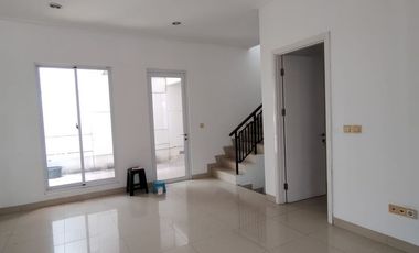 Wilson Disewakan Rumah Siap Huni Uk 8x15 Green Lake City