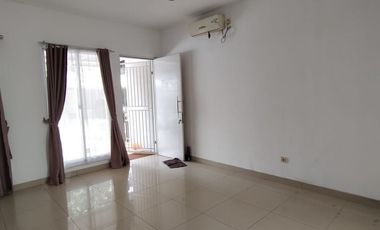 Wilson Disewakan Rumah Siap Huni Uk 8x15 Green Lake City