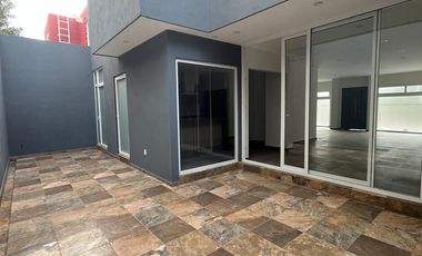 CASA EN RENTA EN ALTOZANO