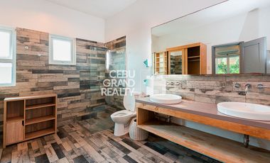 Contemporary 4 Bedroom House with Swimming Pool for Rent in Banilad