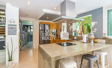 Contemporary 4 Bedroom House with Swimming Pool for Rent in Banilad