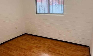 VENDE CASA EN CALLE LARGA