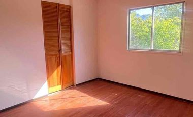 VENDE CASA EN CALLE LARGA