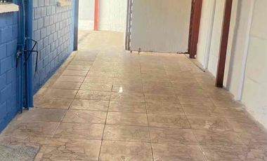 VENDE CASA EN CALLE LARGA